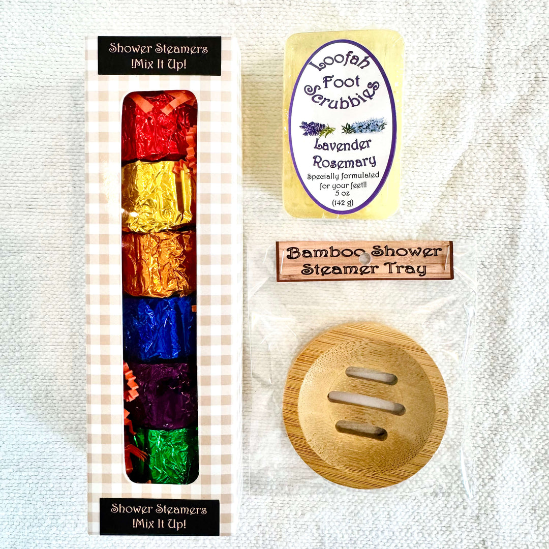 Bring a little warmth and polish to everyday cooking with our Simmer &amp; Shine gift set. Thoughtfully paired for both function and feel-good moments, this kitchen duo includes a heat-ready oven mitt and a natural loofah scrubber—perfect for cleaning up after all your favorite home-cooked creations.